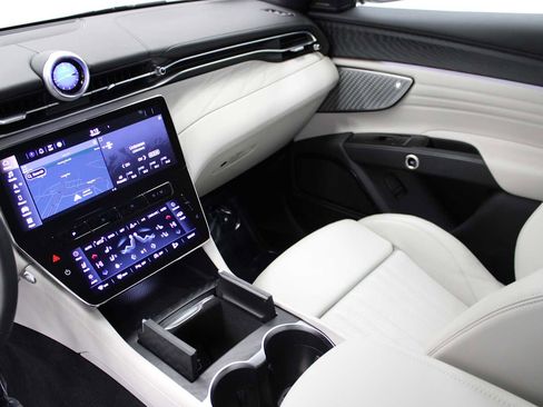 Used 2023 Maserati Grecale Modena image 25