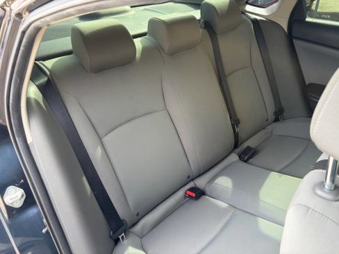 Used 2019 Honda Civic LX image 9