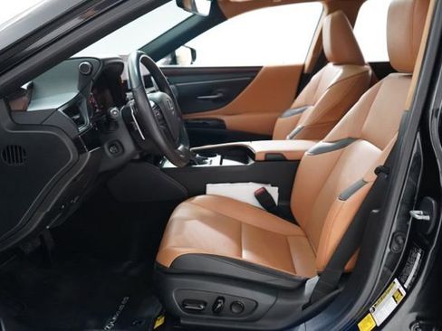 Used 2024 Lexus ES 350 w/ Premium Package FWD image 16