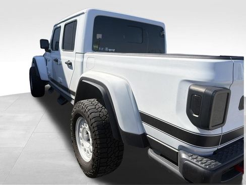Used 2022 Jeep Gladiator Rubicon w/ Trailer Tow Package AWD/4WD image 31