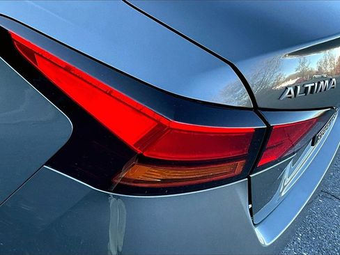 Certified 2024 Nissan Altima 2.5 S image 21