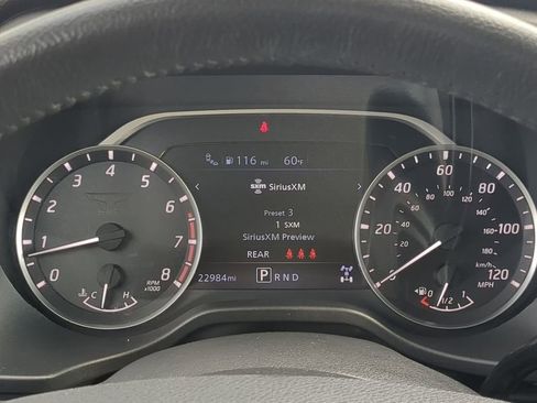 Used 2024 Nissan Titan SV w/ SV Convenience Package image 27