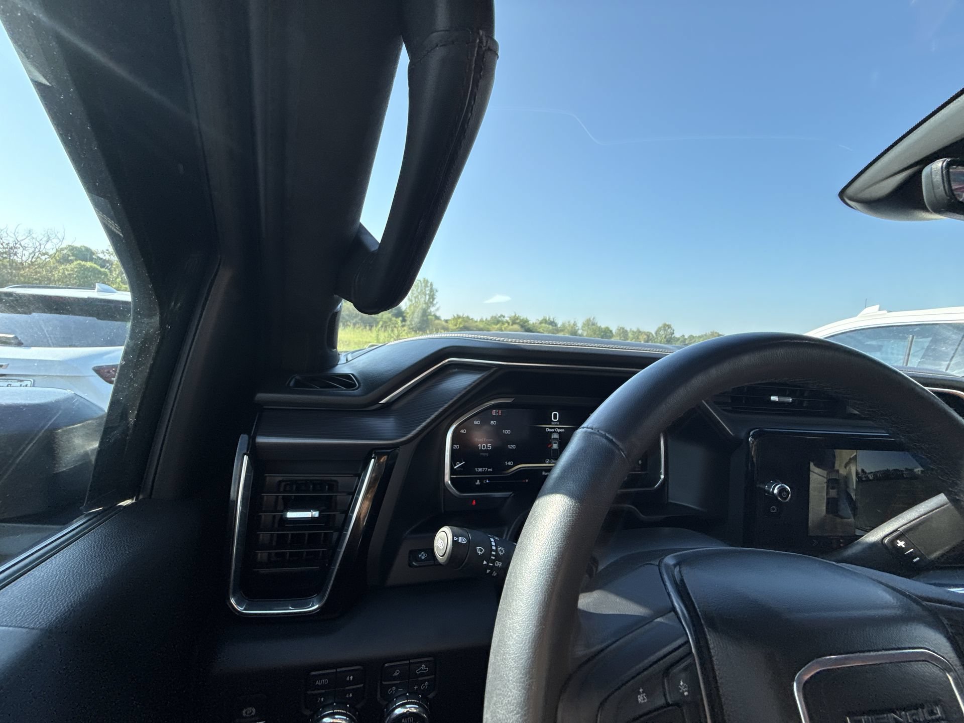 Used 2025 GMC Sierra 2500 Denali Ultimate AWD/4WD image 24