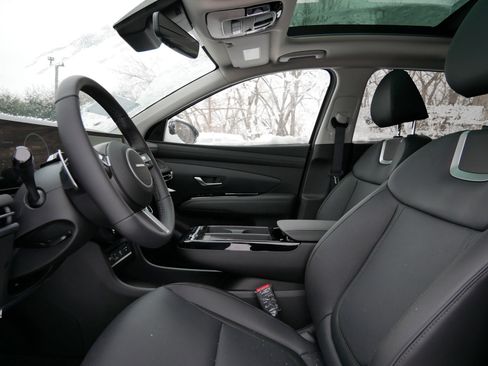 New 2026 Hyundai Tucson Limited image 6