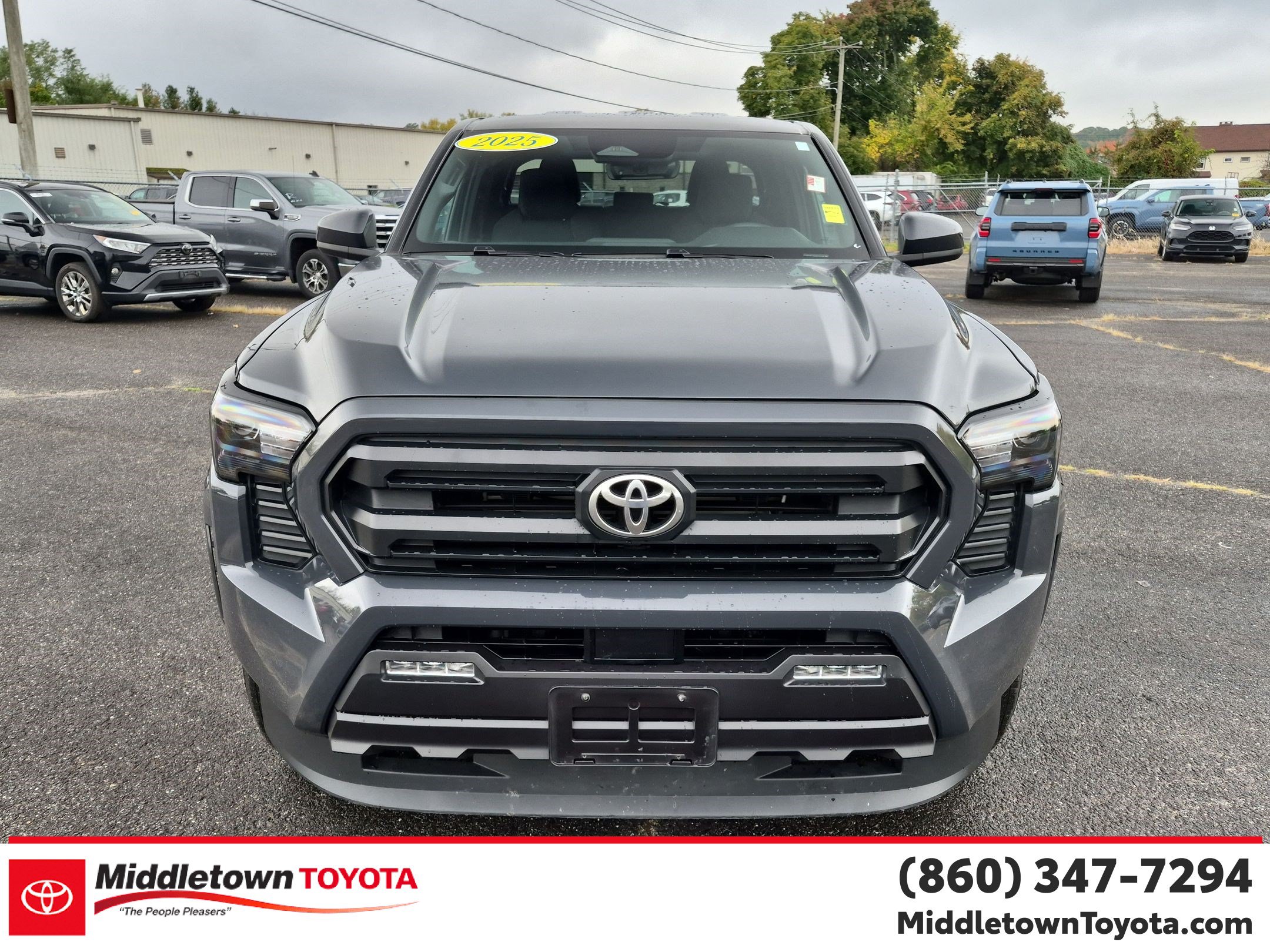 Used 2025 Toyota Tacoma SR5 AWD/4WD image 8