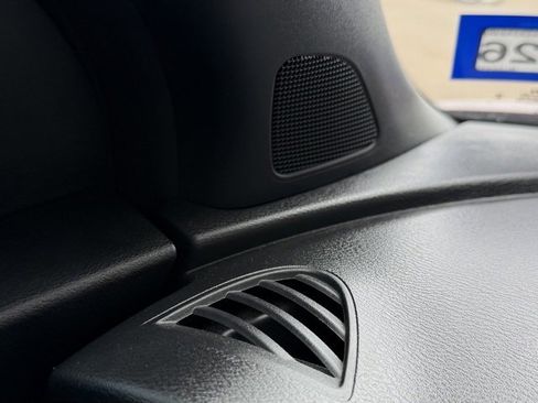 Certified 2024 Nissan Kicks SR image 23