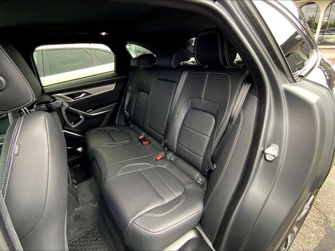 New 2025 Jaguar F-PACE R-Dynamic S image 11