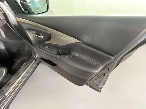 Used 2017 Nissan Murano S AWD/4WD image 27