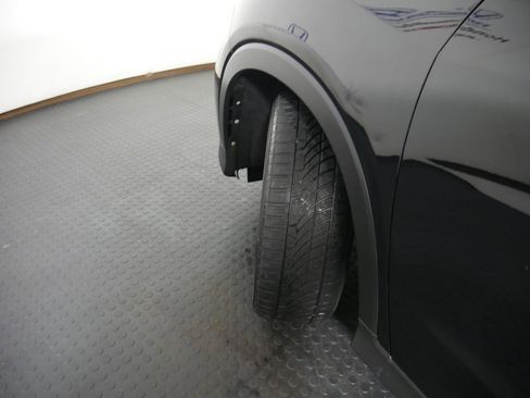 Used 2019 Honda HR-V LX image 17