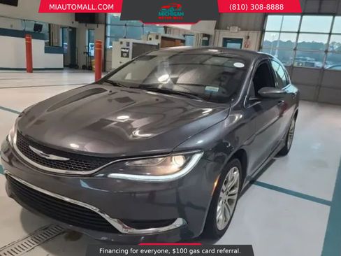 Used 2016 Chrysler 200 Limited image 1
