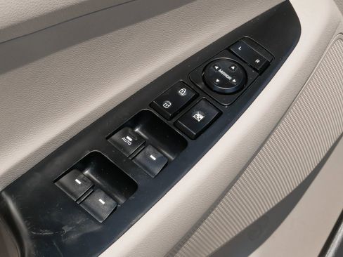 Used 2018 Hyundai Tucson Value w/ Cargo Package image 46