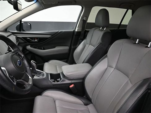 Used 2020 Subaru Outback Limited image 28