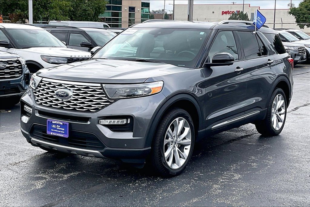 Certified 2022 Ford Explorer Platinum w/ Equipment Group 601A AWD/4WD image 11