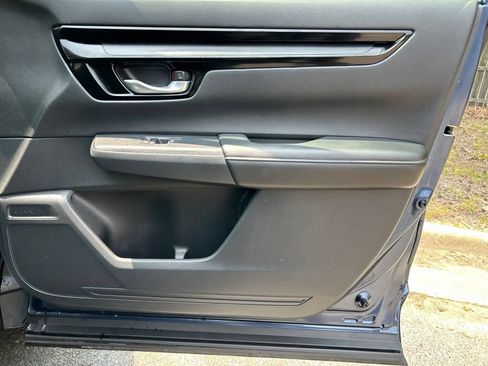 Used 2025 Honda CR-V EX-L image 29