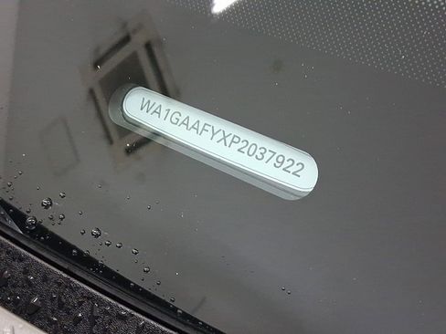 Used 2023 Audi Q5 2.0T Premium image 18