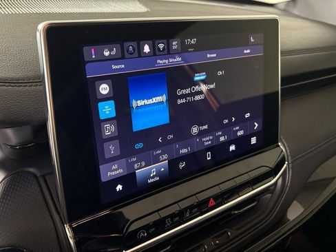 New 2026 Jeep Compass Latitude AWD/4WD image 25