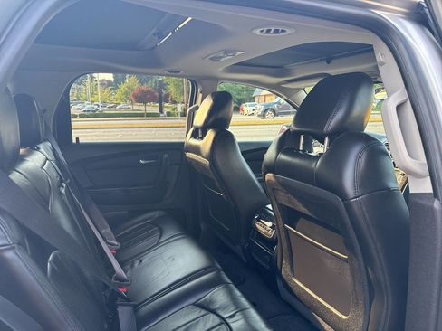 Used 2012 GMC Acadia Denali image 22