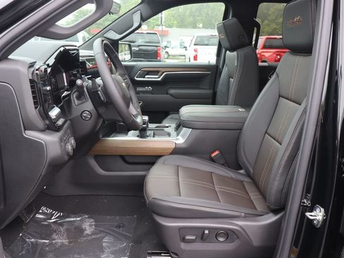 New 2026 Chevrolet Silverado 1500 High Country w/ High Country Premium Package AWD/4WD image 5