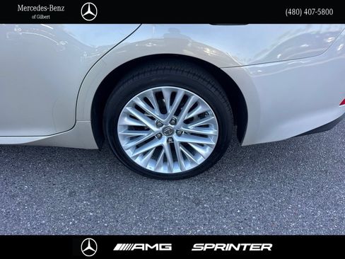 Used 2018 Lexus ES 350 w/ Luxury Package w/Wood Trim FWD image 6
