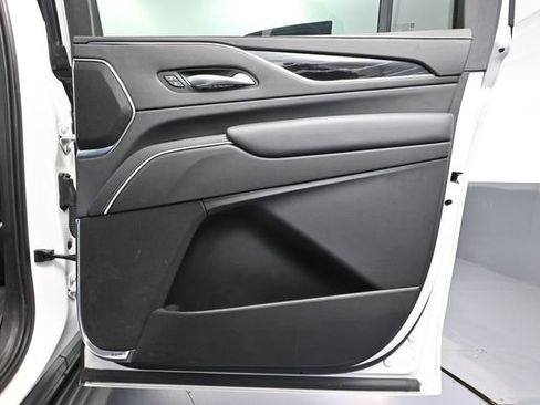 Used 2021 Cadillac Escalade ESV Sport w/ Heavy-Duty Trailer Package AWD/4WD image 53