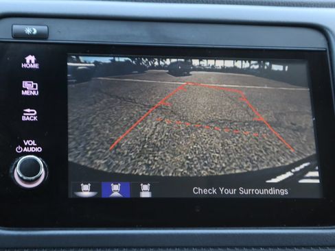 Used 2019 Honda HR-V Touring image 29