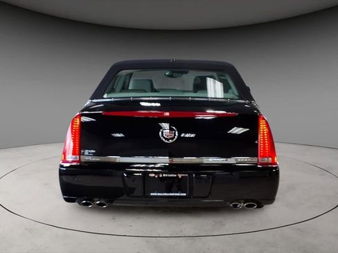 Used 2008 Cadillac DTS w/ Sun And Sound Package FWD image 6