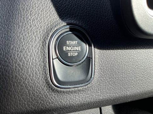Used 2024 Mercedes-Benz Sprinter 2500 image 25