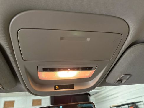 Used 2017 Chevrolet Colorado LT image 28