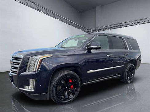 Used 2019 Cadillac Escalade Platinum image 10