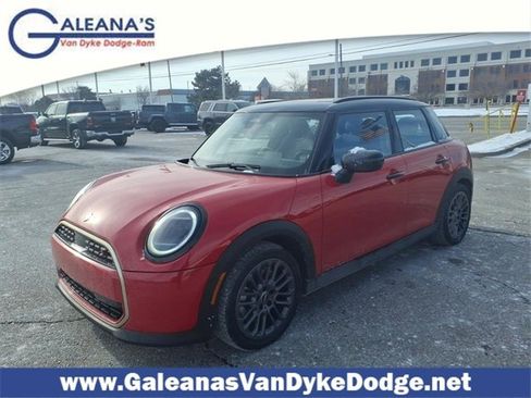 Used 2025 MINI Cooper S image 1