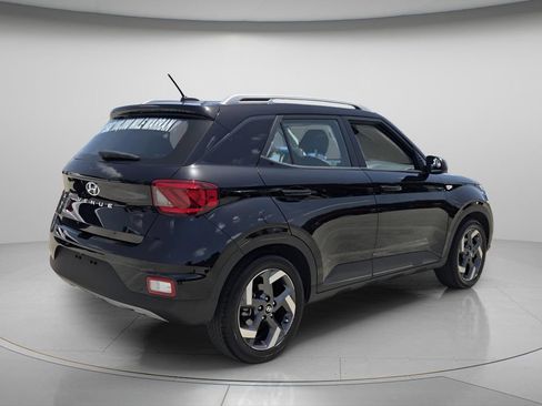 Certified 2023 Hyundai Venue SEL w/ Cargo Package FWD image 8