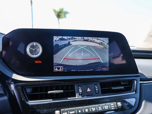 Used 2022 Lexus ES 350 w/ Premium Package image 14