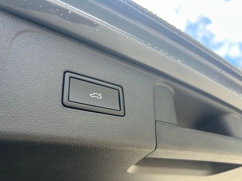 New 2026 Volkswagen Atlas SE image 41