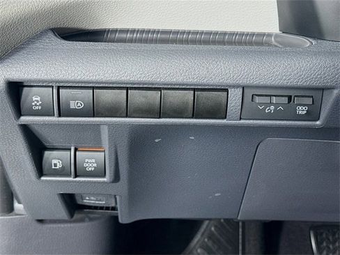 Used 2021 Toyota Sienna XLE w/ XLE Plus Package image 10