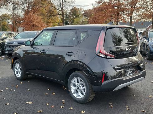 New 2025 Kia Soul LX w/ LX Technology Package image 5