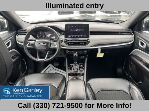 Used 2023 Jeep Compass Latitude image 43