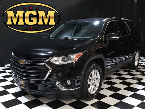 Used 2018 Chevrolet Traverse LT AWD/4WD image 1