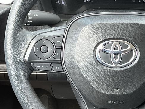 Used 2026 Toyota Corolla LE FWD image 12