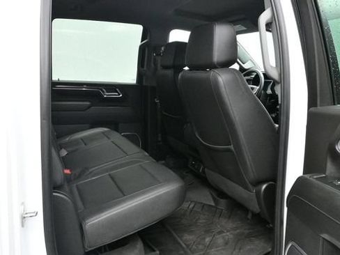 Used 2024 Chevrolet Silverado 2500 LTZ AWD/4WD image 9
