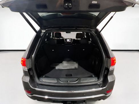 Used 2018 Jeep Grand Cherokee Overland AWD/4WD image 21