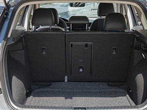 New 2025 Volkswagen Taos SE image 27