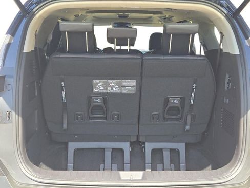 New 2026 Kia Carnival SX image 13