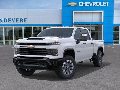New 2026 Chevrolet Silverado 2500 Custom w/ Custom Value Package image 6