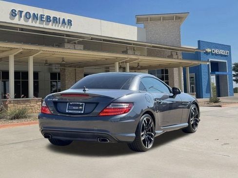 Used 2014 Mercedes-Benz SLK 250 image 4