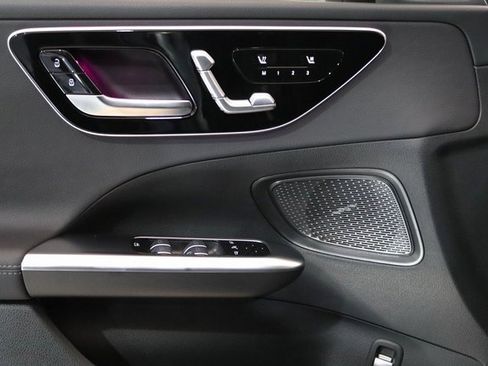 Certified 2025 Mercedes-Benz C 300 4MATIC Sedan image 3