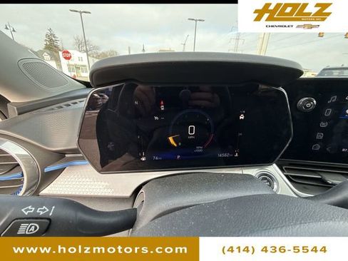 Used 2025 Chevrolet Trax LT w/ Driver Confidence Package image 11