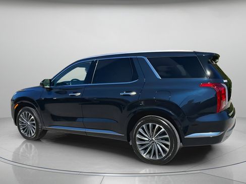 Used 2024 Hyundai Palisade Calligraphy image 19