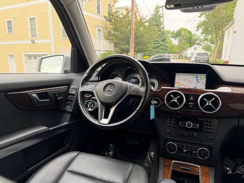 Used 2013 Mercedes-Benz GLK 350 4MATIC image 30