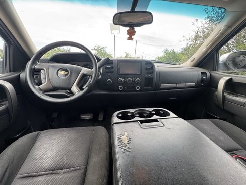 Used 2011 Chevrolet Silverado 1500 LT AWD/4WD image 8