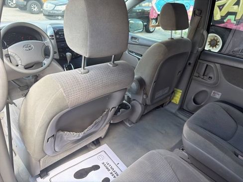 Used 2006 Toyota Sienna FWD image 17